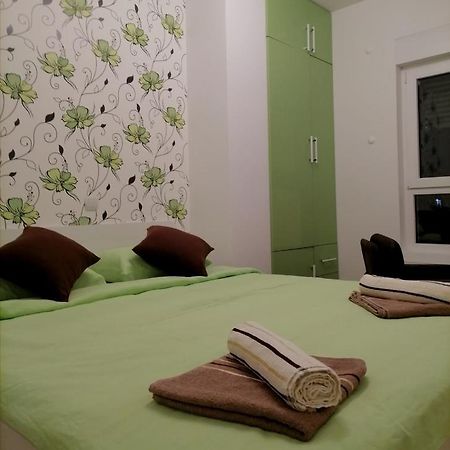 Apartman Ana Ni Exterior foto